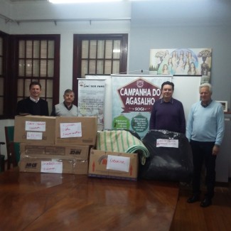 Sogi repassa donativos da Campanha do Agasalho para o grupo Ijuí sem Fome