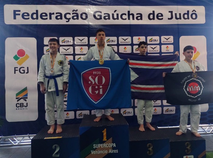 Judô SOGI/EFA se destaca na Supercopa Venâncio Aires e classifica nove atletas para o Meeting Interestadual