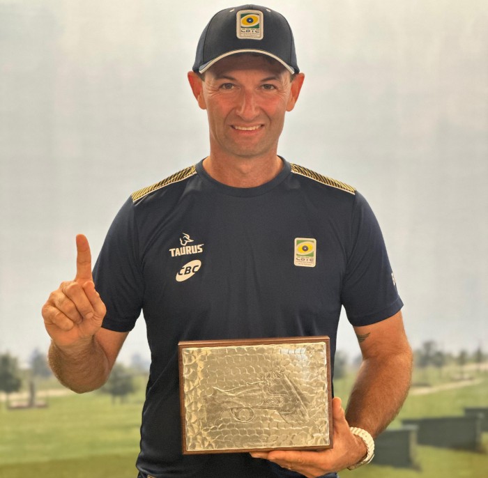 Atirador da SOGI conquista título mundial de Tiro ao Prato nos Estados Unidos